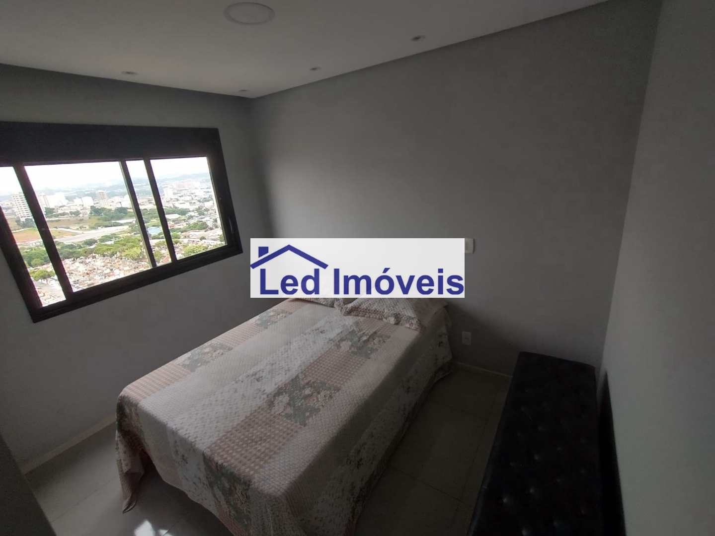 Apartamento à venda com 2 quartos, 60m² - Foto 12