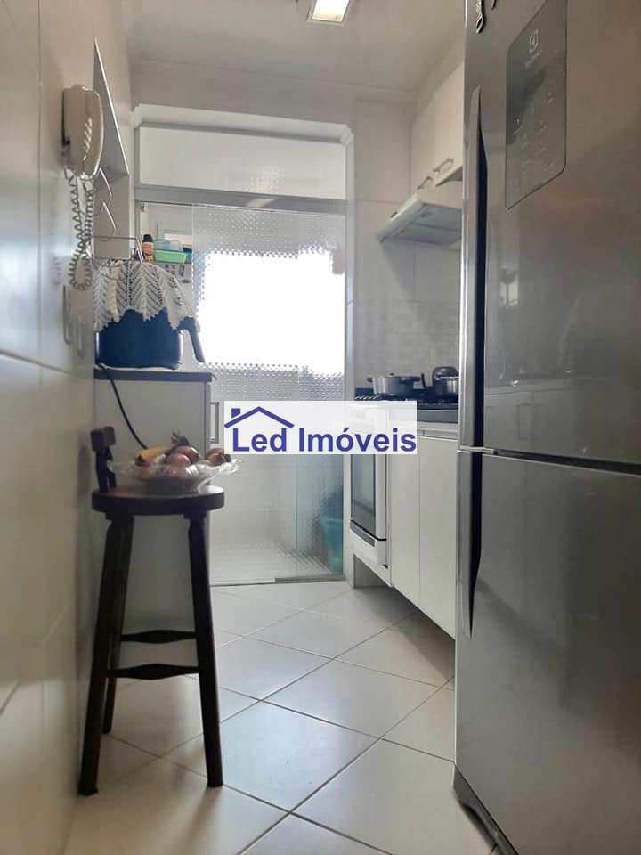 Apartamento à venda com 2 quartos, 68m² - Foto 10