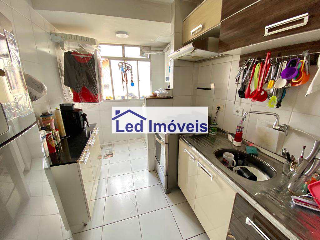 Apartamento à venda com 2 quartos, 48m² - Foto 3