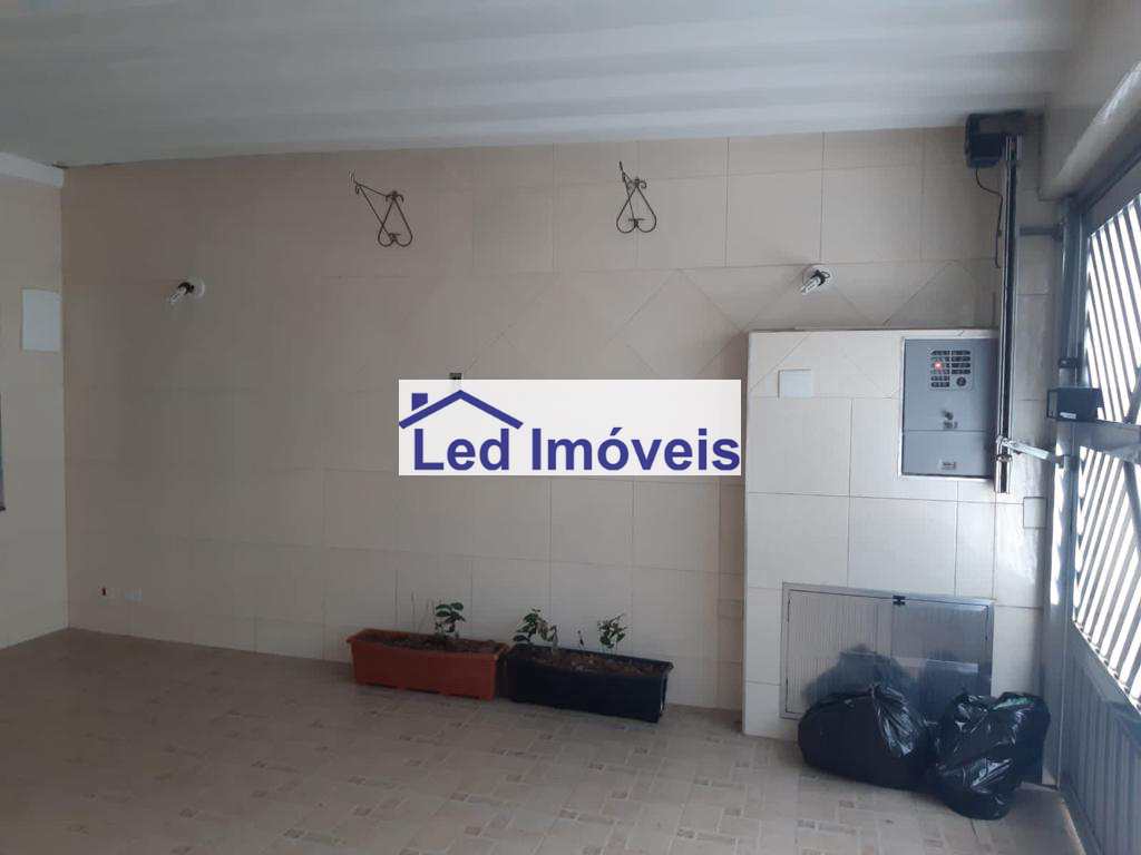 Casa à venda com 3 quartos, 149m² - Foto 2