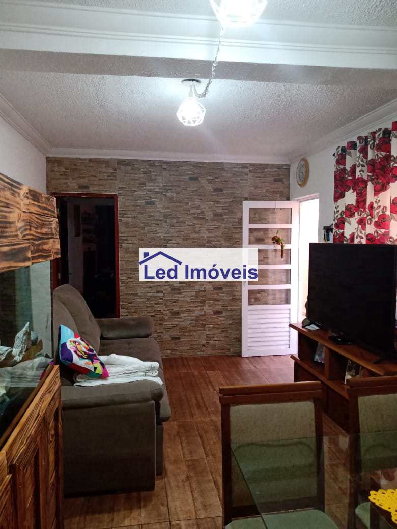 Sobrado à venda com 4 quartos, 130m² - Foto 2