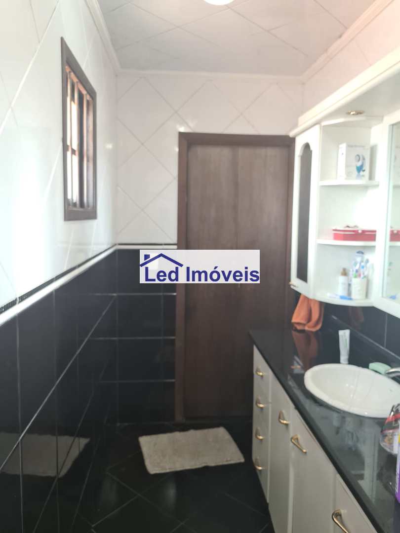 Sobrado à venda com 4 quartos, 199m² - Foto 12