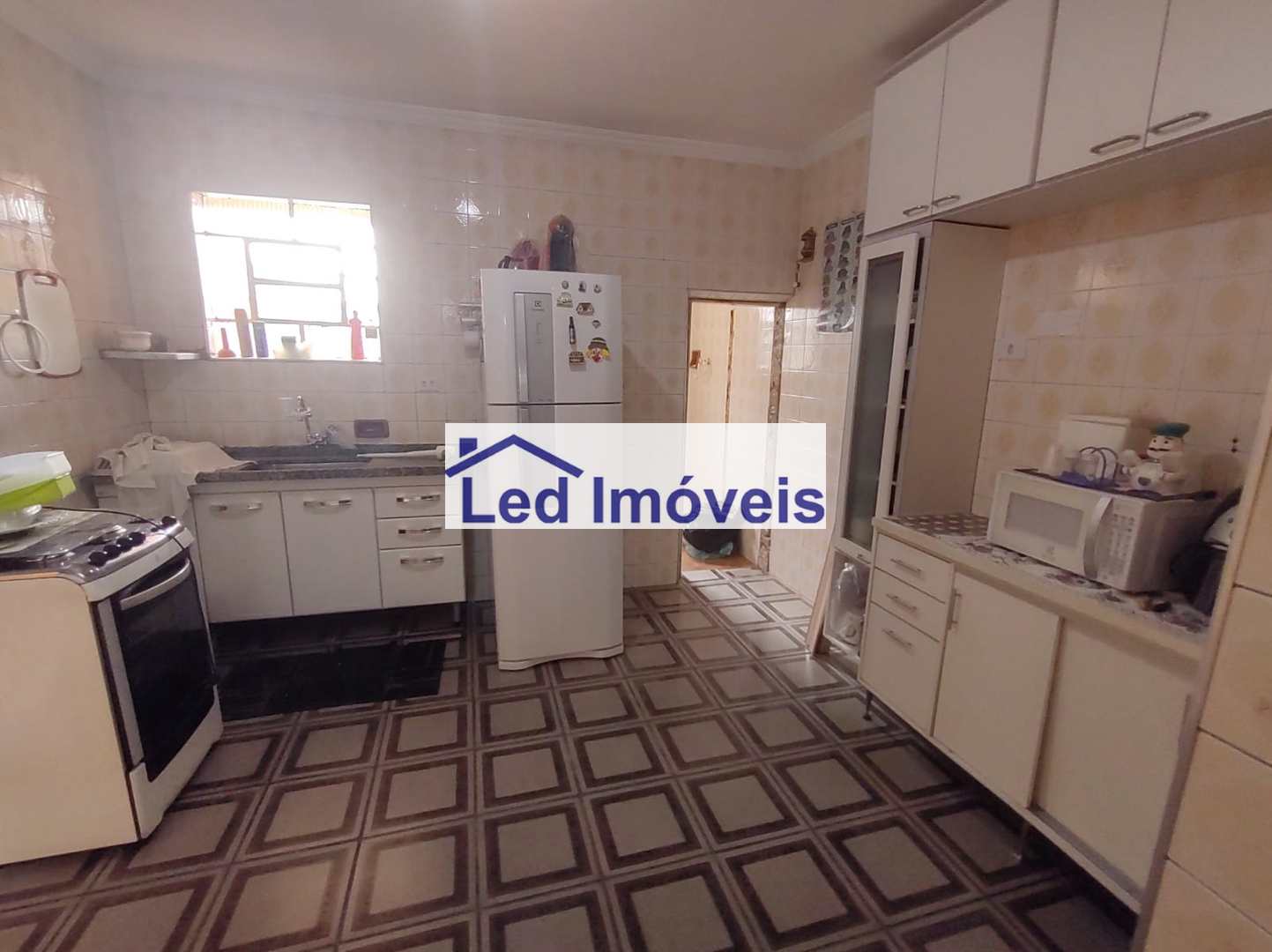Sobrado à venda com 2 quartos, 148m² - Foto 2