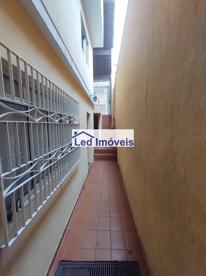Sobrado à venda com 2 quartos, 148m² - Foto 8
