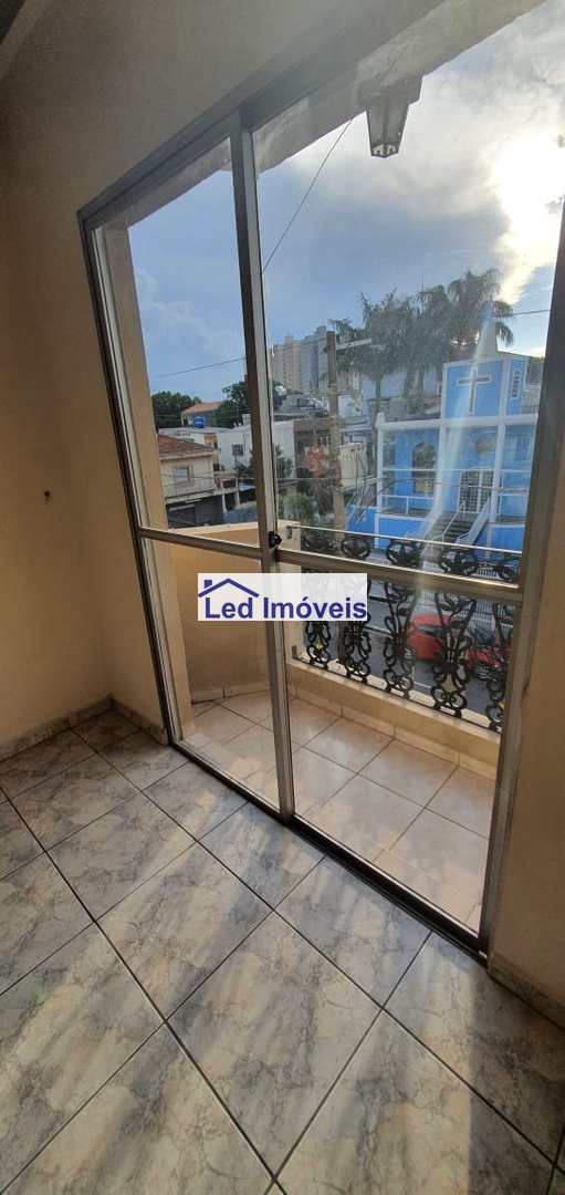 Apartamento à venda com 2 quartos, 62m² - Foto 4