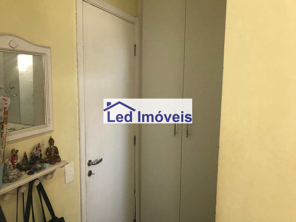 Apartamento à venda com 3 quartos, 80m² - Foto 10