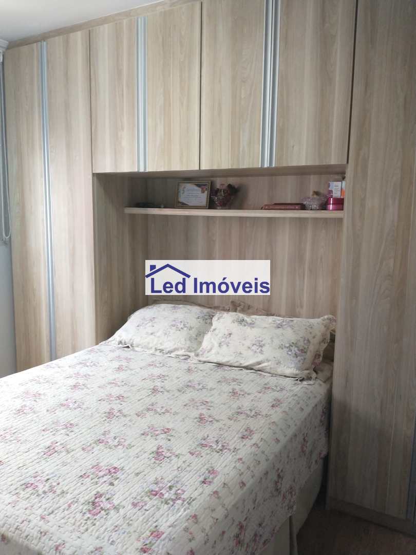 Apartamento à venda com 2 quartos, 55m² - Foto 11