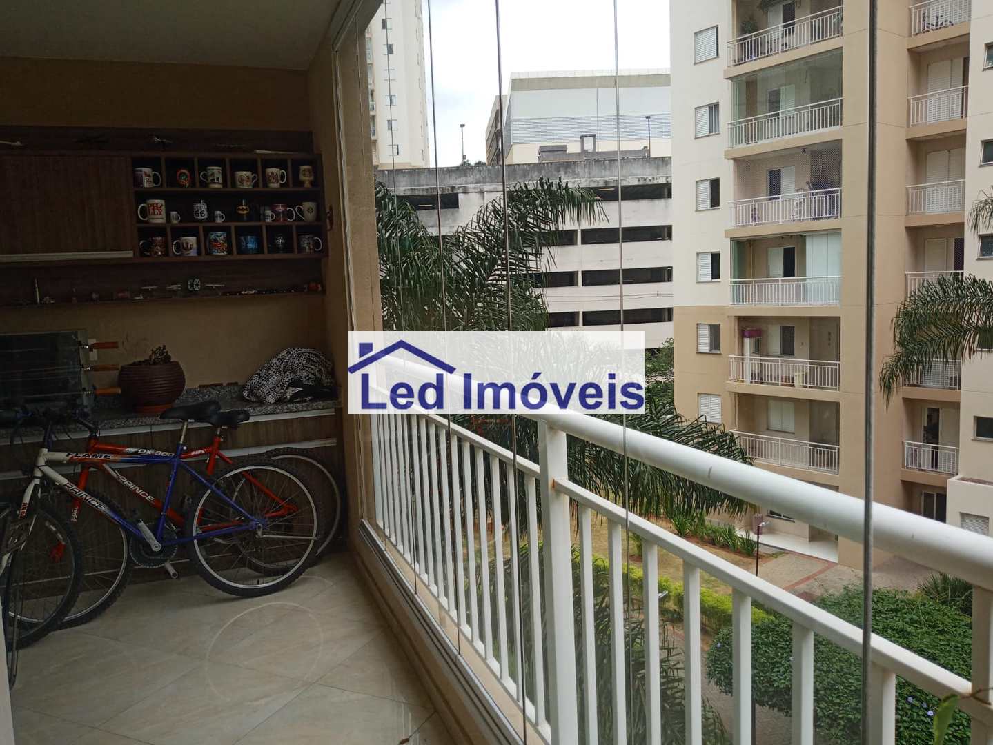 Apartamento à venda com 3 quartos, 80m² - Foto 4