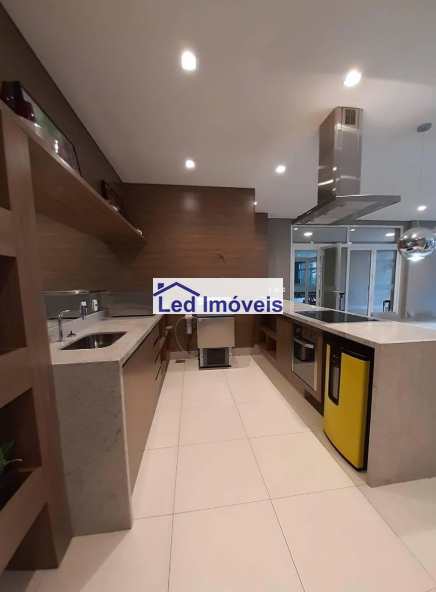 Apartamento à venda com 3 quartos, 113m² - Foto 27