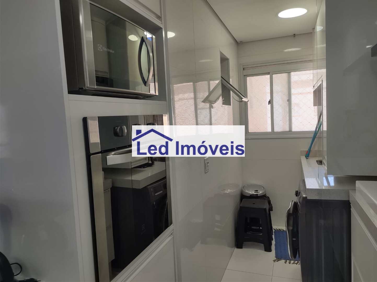 Apartamento à venda com 3 quartos, 68m² - Foto 8