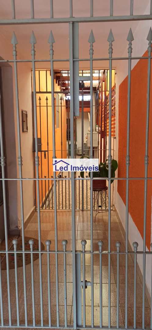 Sobrado à venda com 2 quartos, 140m² - Foto 18