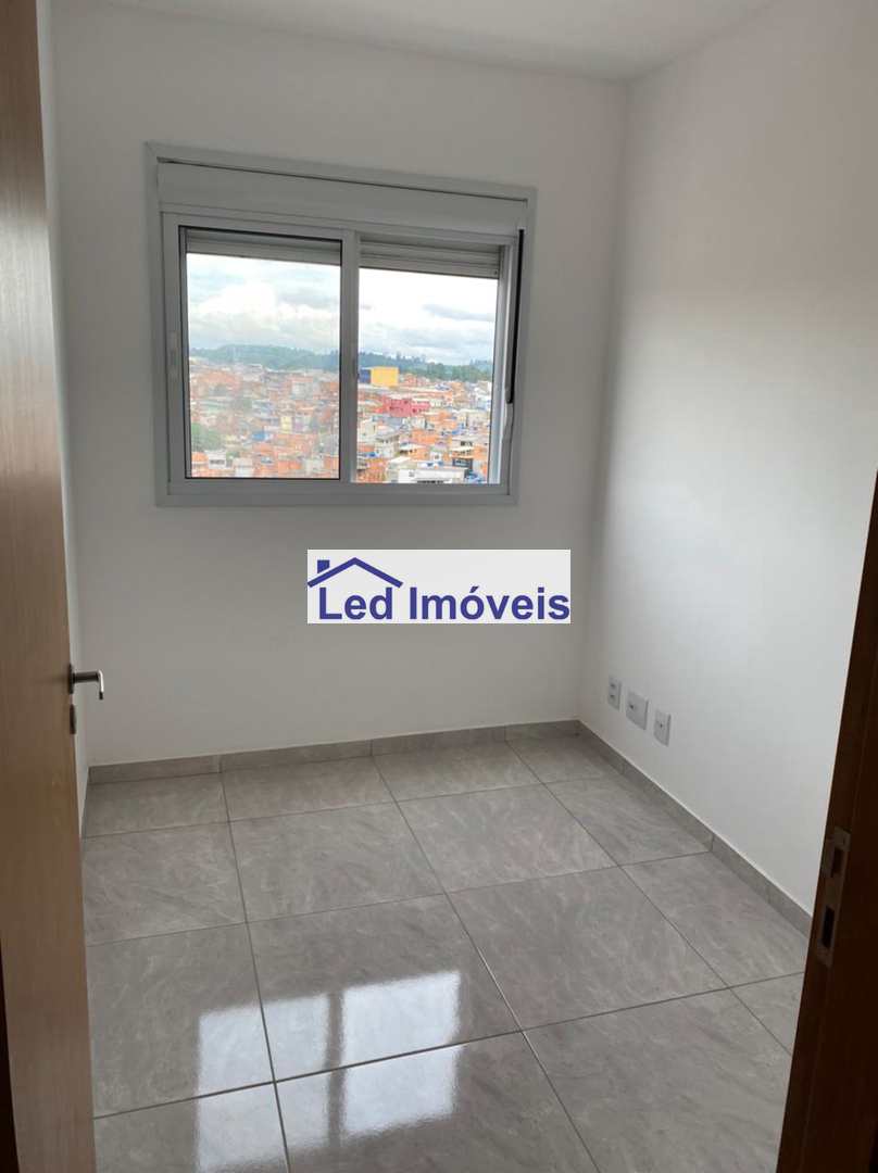 Apartamento à venda com 2 quartos, 37m² - Foto 10