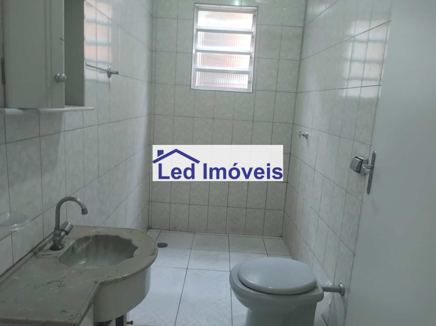 Sobrado à venda com 2 quartos, 150m² - Foto 5