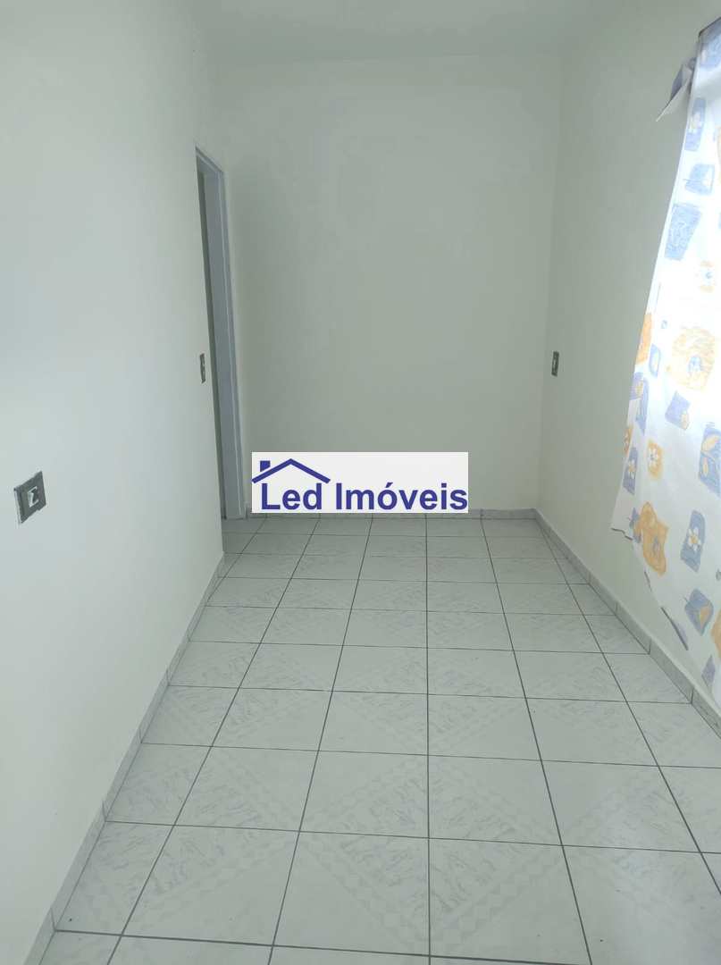 Sobrado à venda com 2 quartos, 150m² - Foto 2