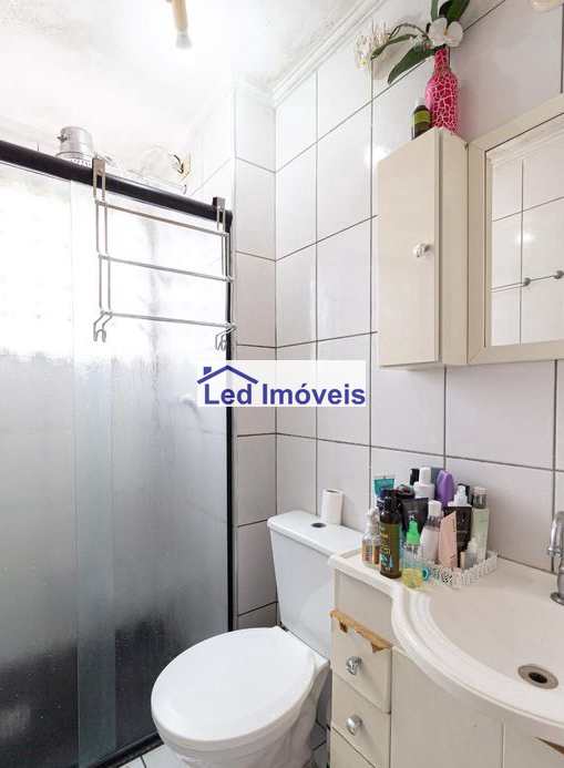 Apartamento à venda com 2 quartos, 63m² - Foto 9