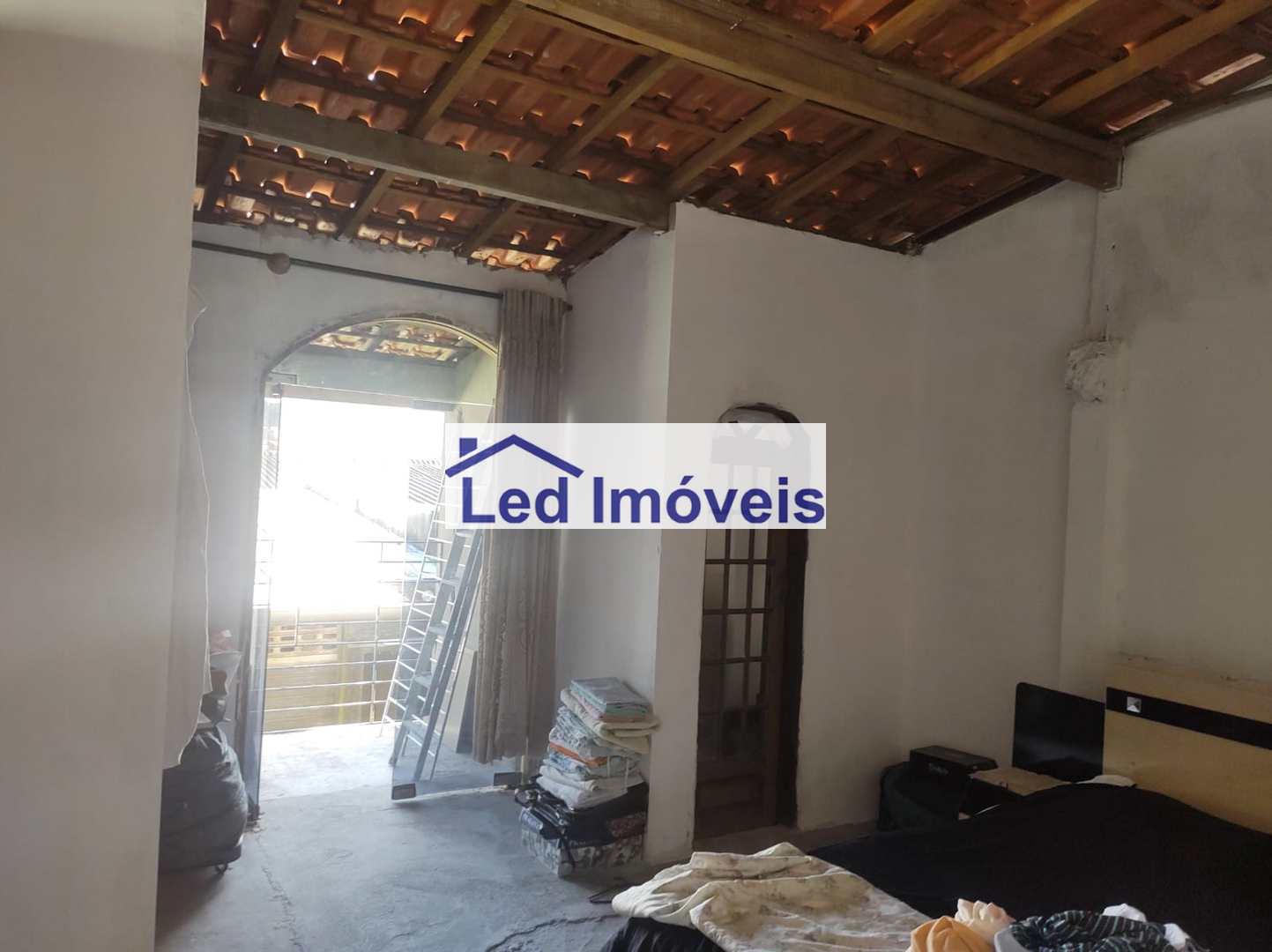 Casa à venda com 3 quartos, 120m² - Foto 8