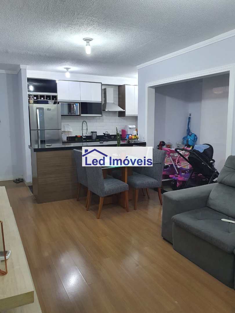 Apartamento à venda com 2 quartos, 70m² - Foto 1