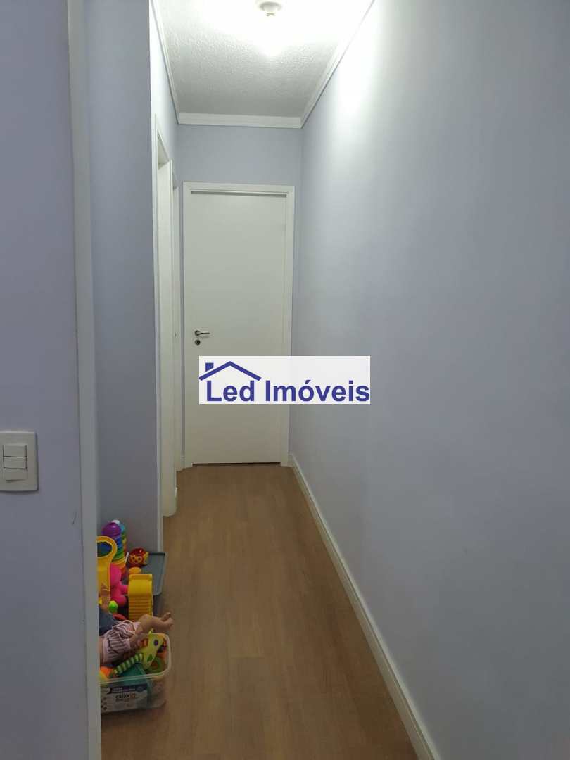 Apartamento à venda com 2 quartos, 70m² - Foto 7