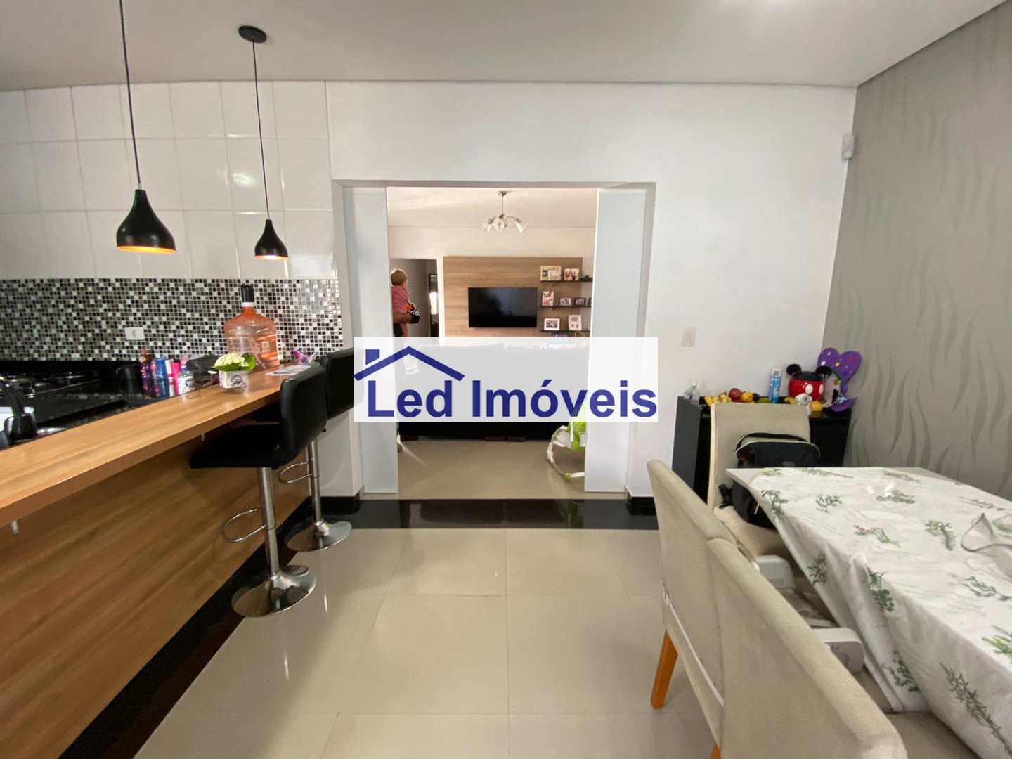 Casa à venda com 3 quartos, 300m² - Foto 9