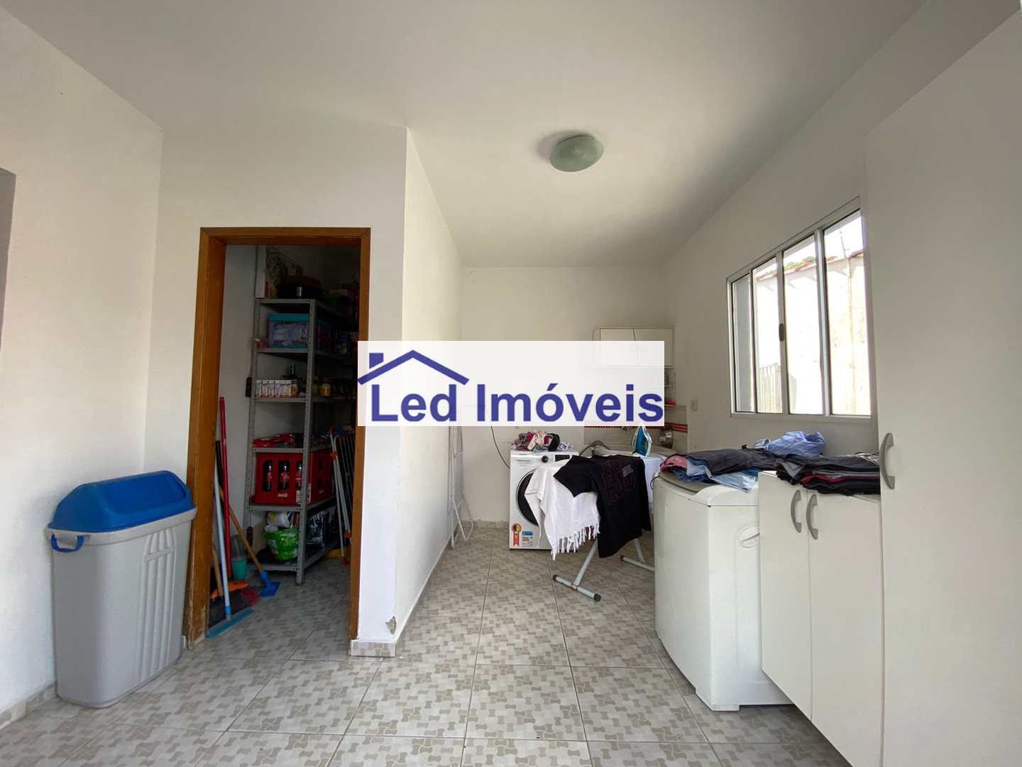 Casa à venda com 3 quartos, 300m² - Foto 30