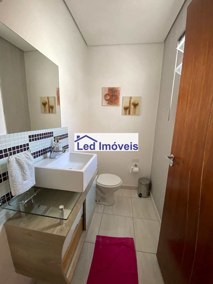 Casa à venda com 3 quartos, 300m² - Foto 10