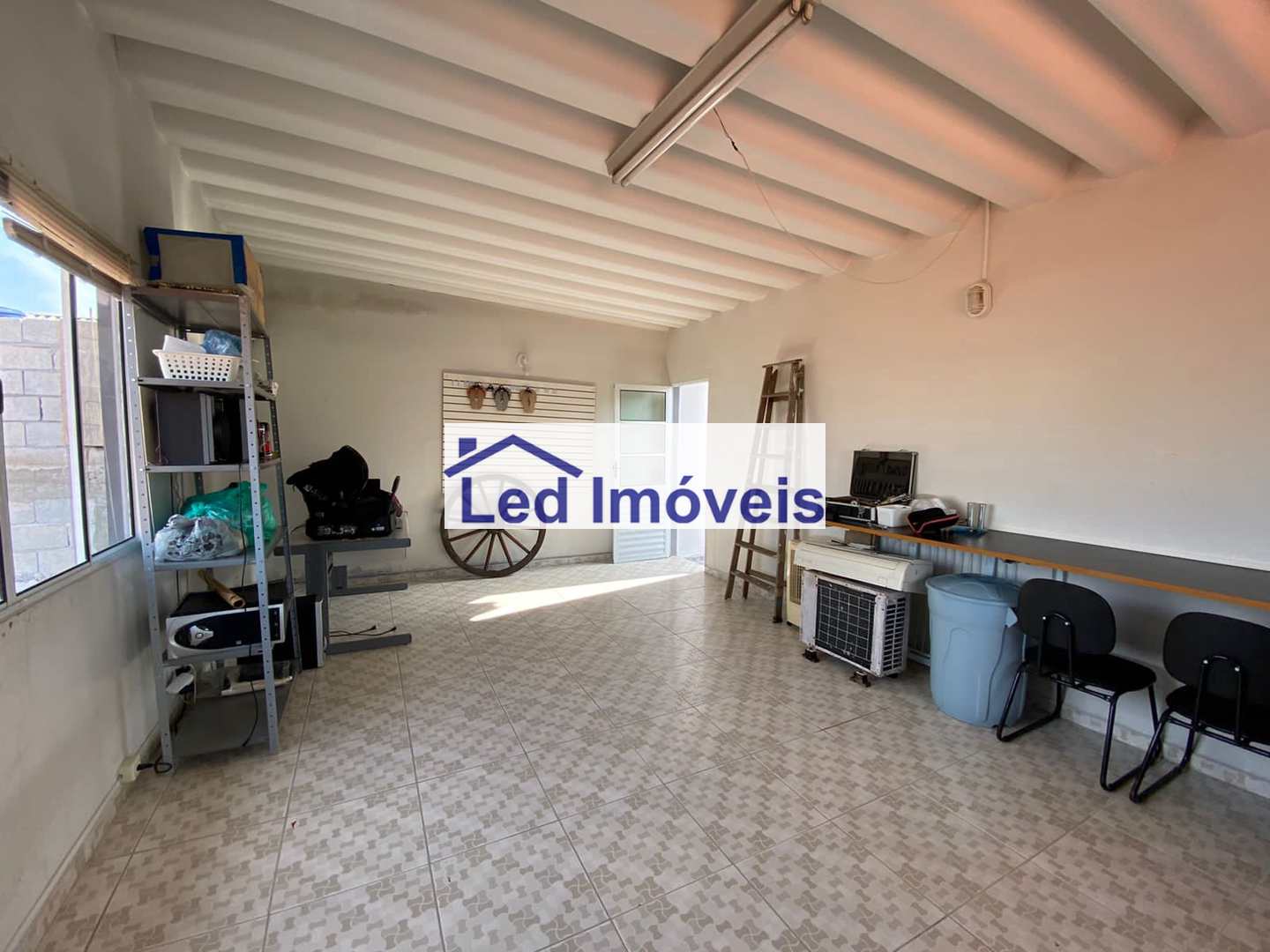 Casa à venda com 3 quartos, 300m² - Foto 29