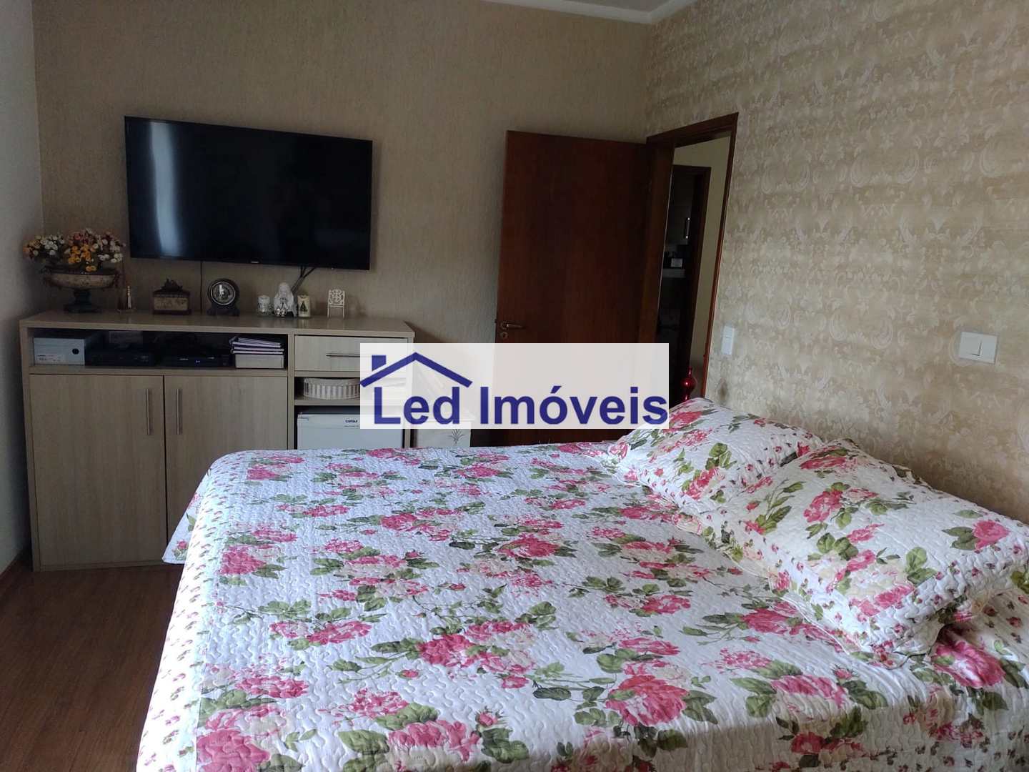 Casa à venda com 3 quartos, 130m² - Foto 11