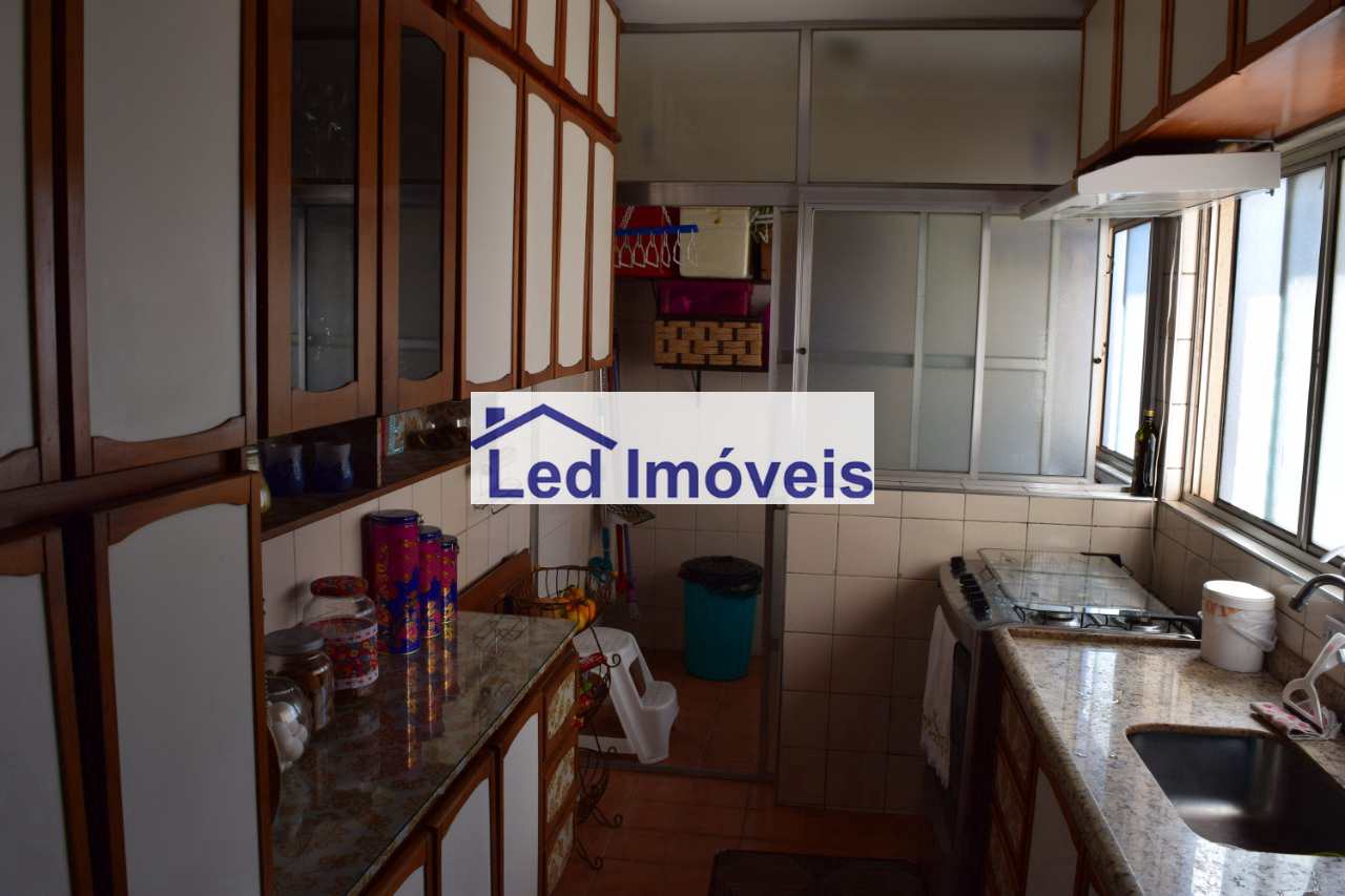 Apartamento à venda com 2 quartos, 65m² - Foto 5