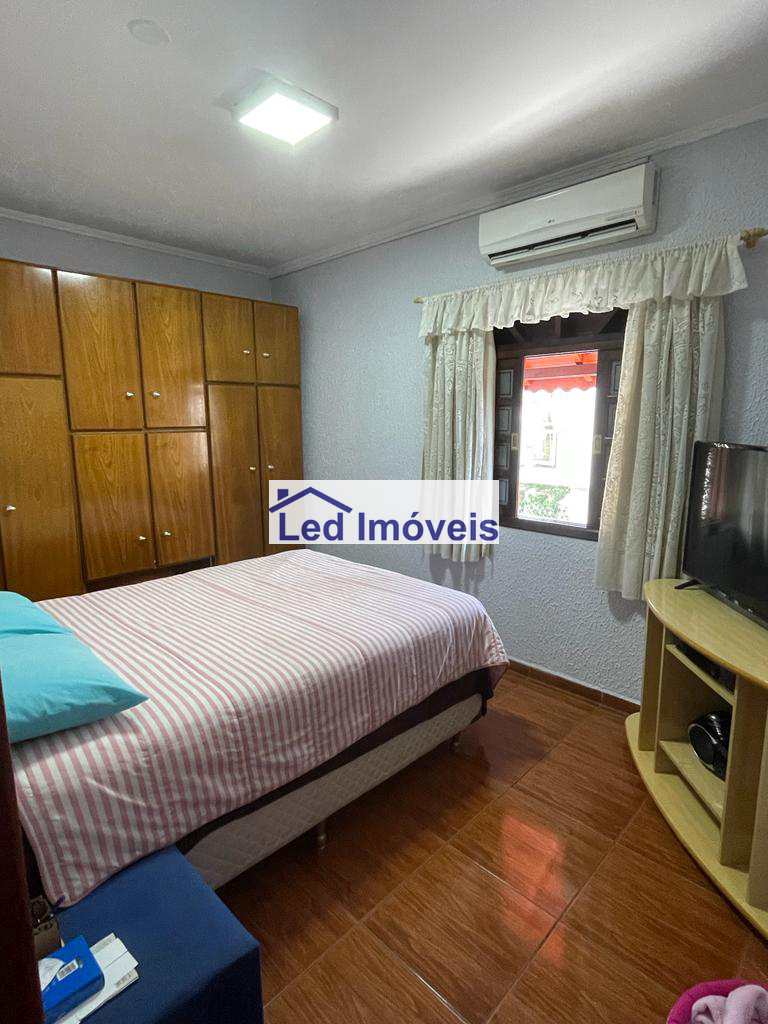 Sobrado à venda com 5 quartos, 264m² - Foto 22