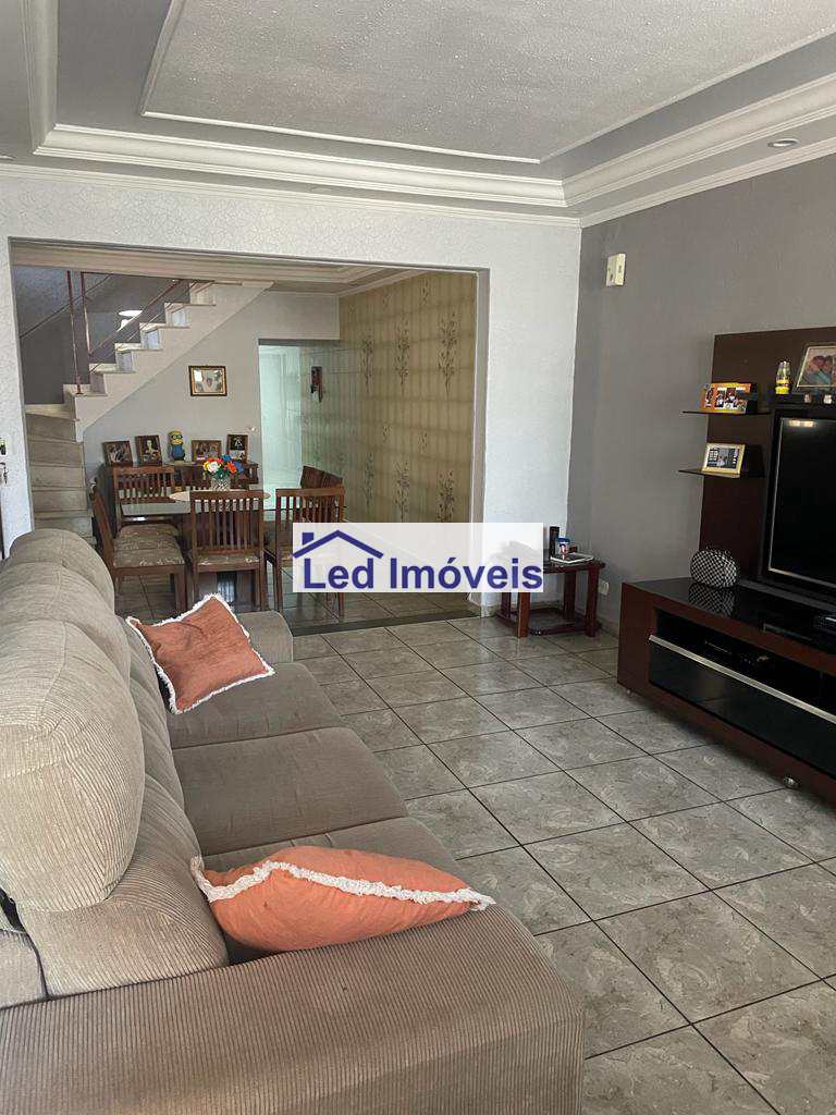 Sobrado à venda com 5 quartos, 264m² - Foto 2