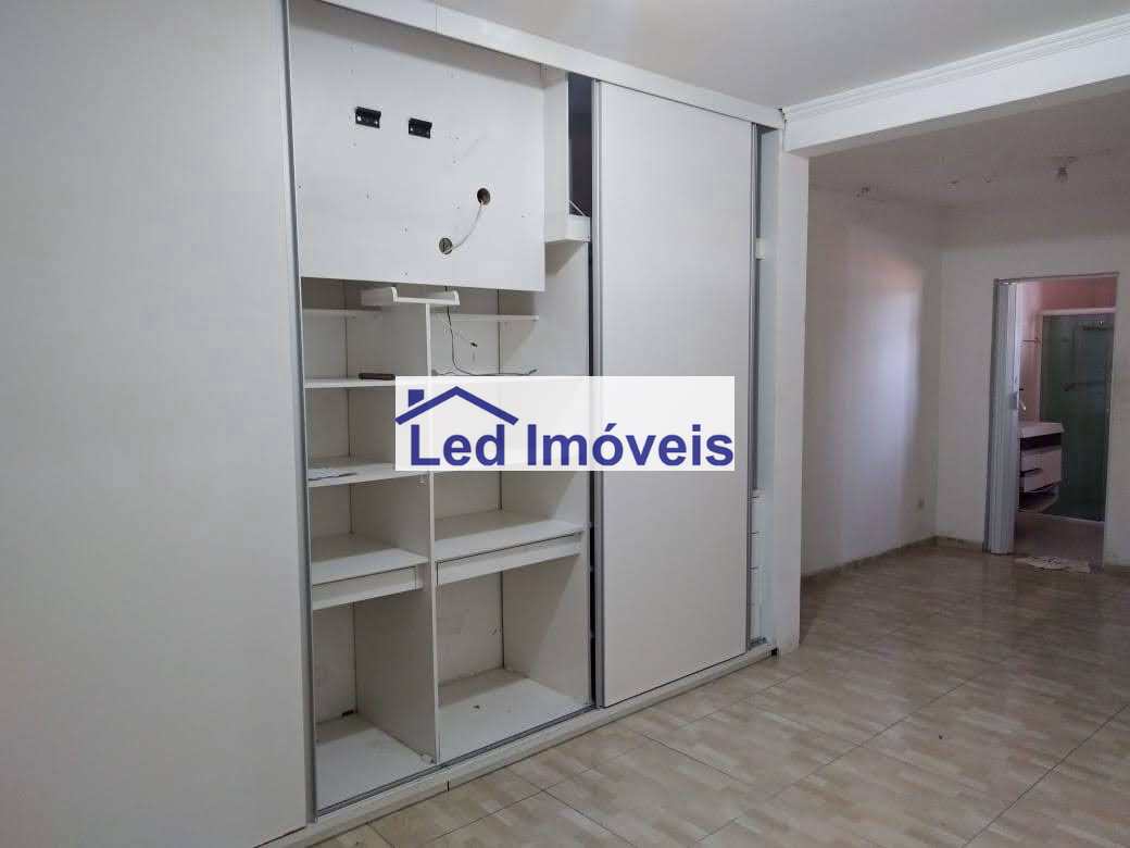 Sobrado à venda com 3 quartos, 180m² - Foto 13