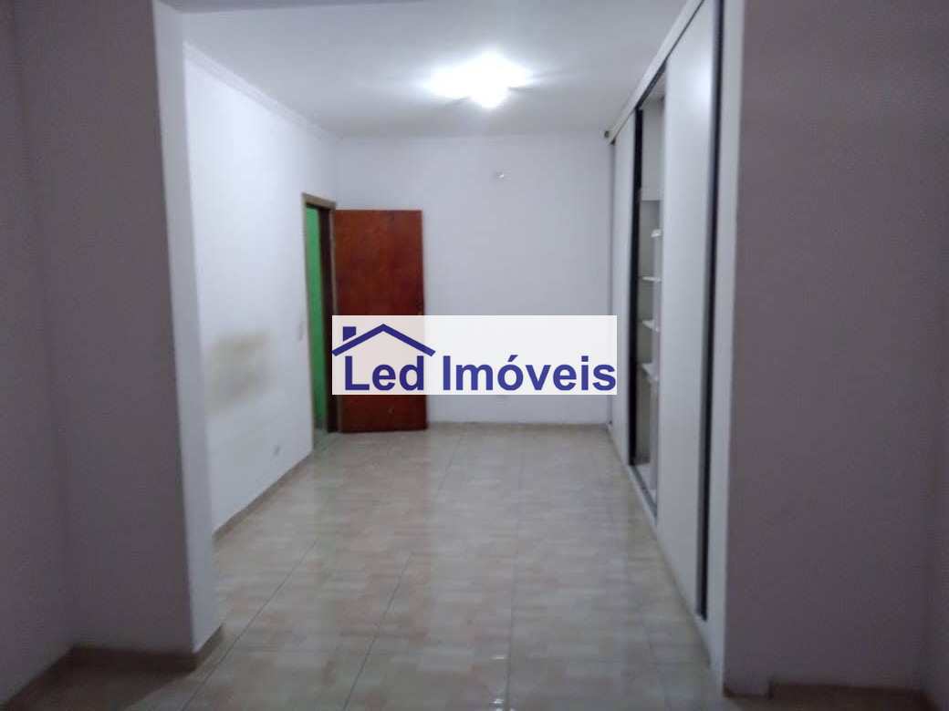 Sobrado à venda com 3 quartos, 180m² - Foto 15