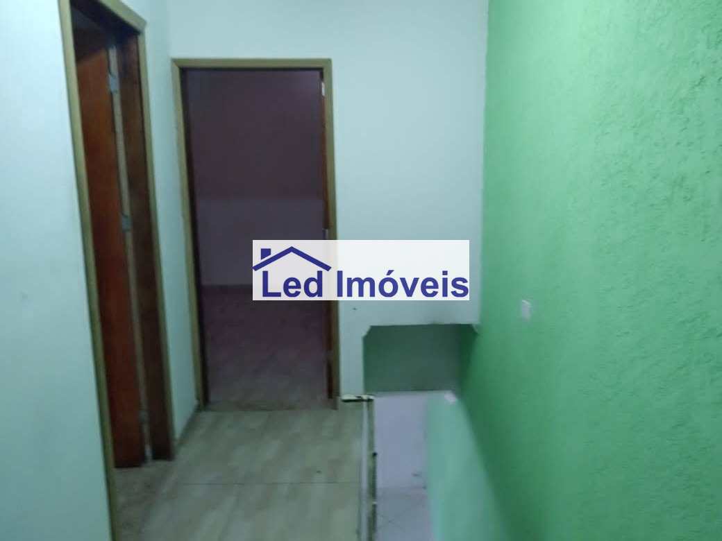 Sobrado à venda com 3 quartos, 180m² - Foto 11