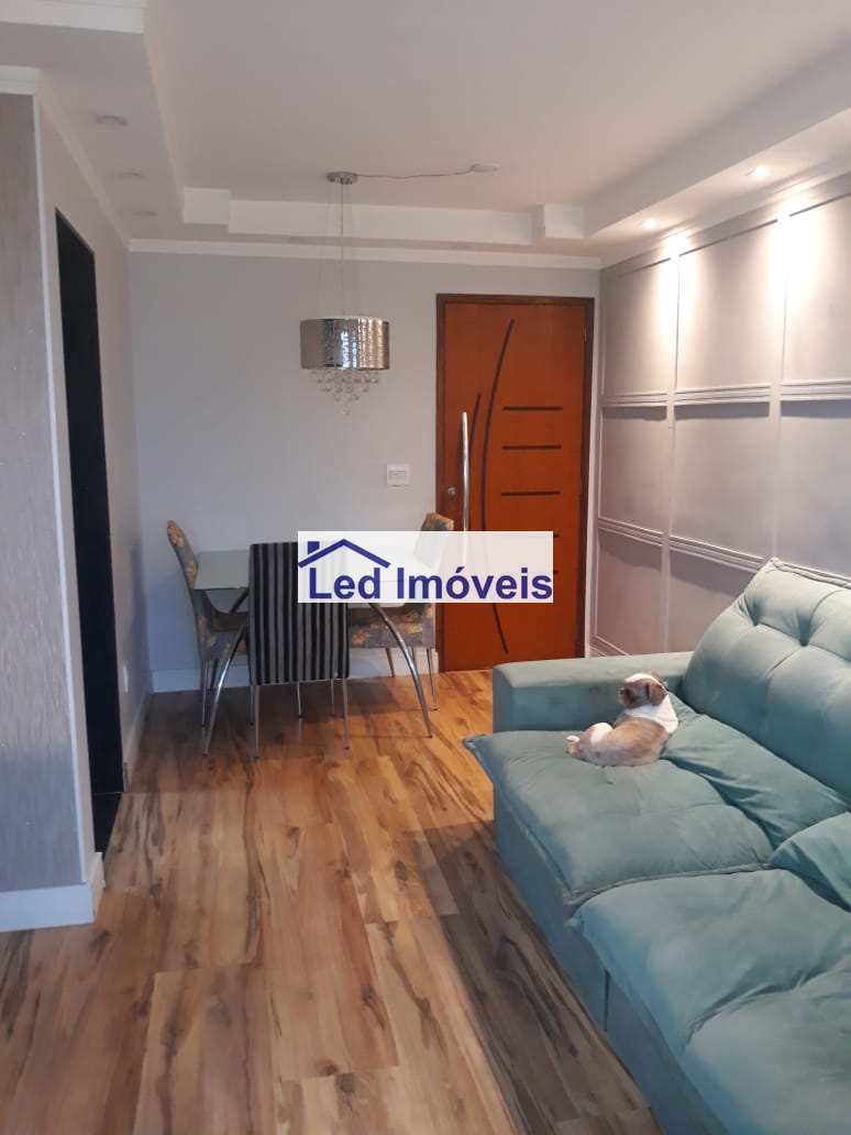 Apartamento à venda com 2 quartos, 70m² - Foto 2