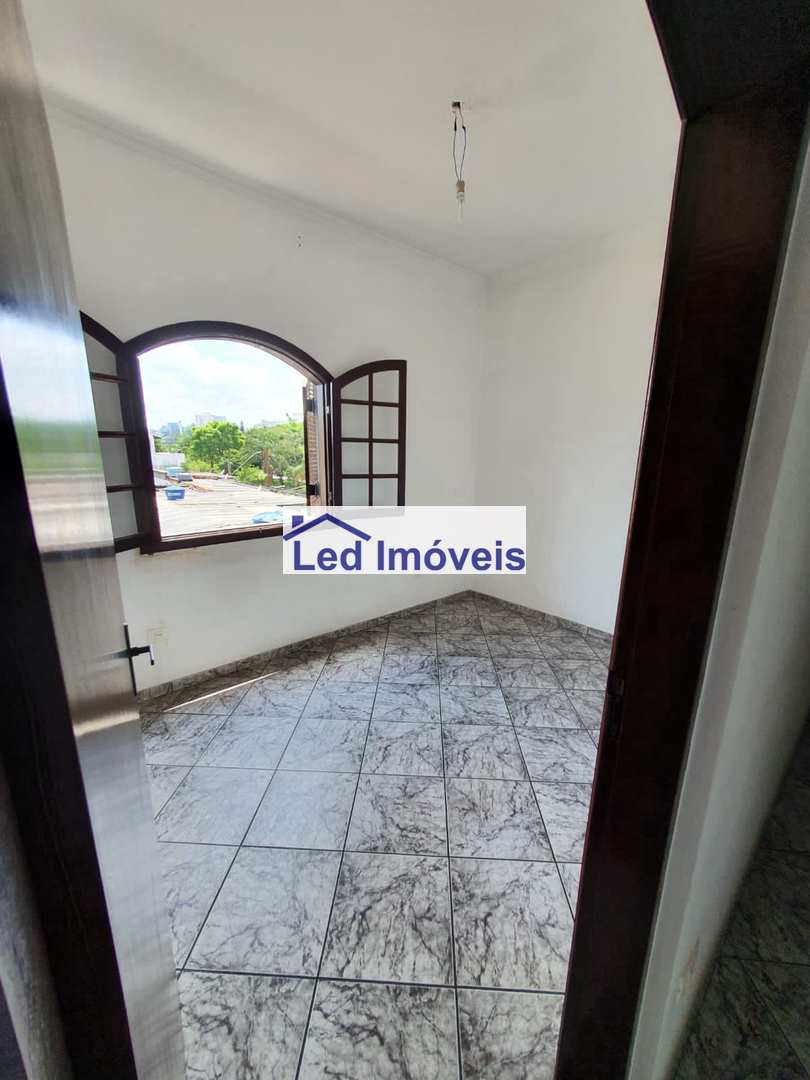 Sobrado à venda com 2 quartos, 171m² - Foto 11