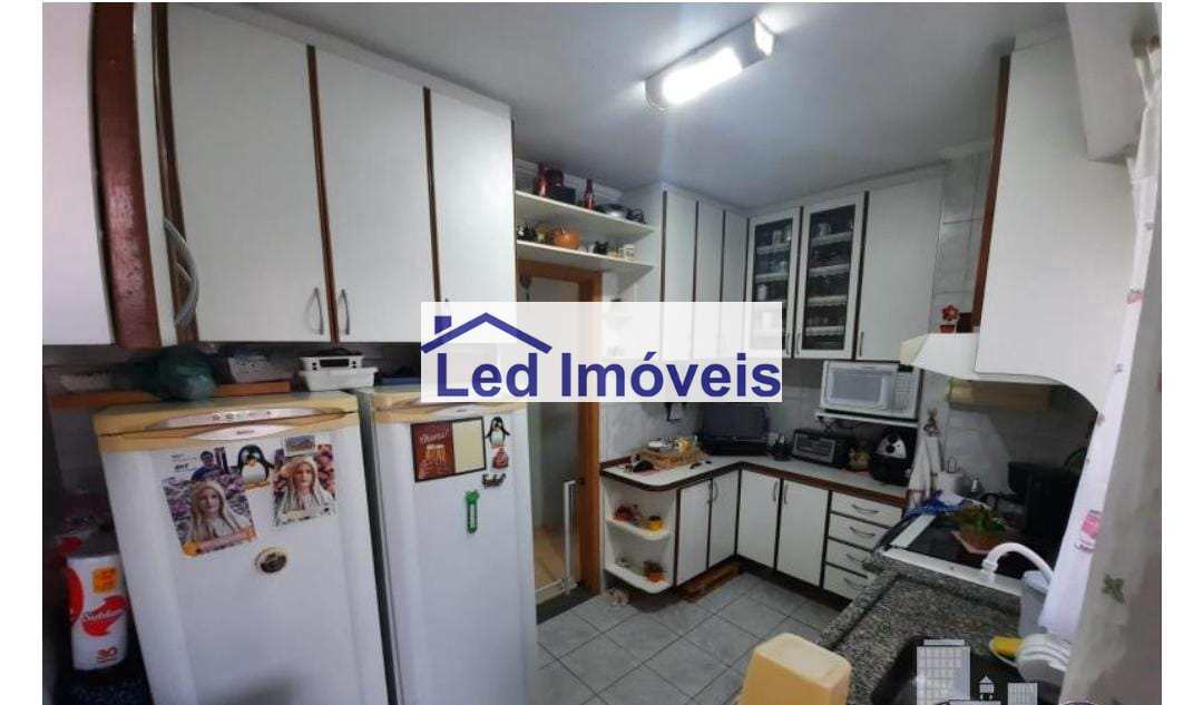 Apartamento à venda com 2 quartos, 62m² - Foto 6