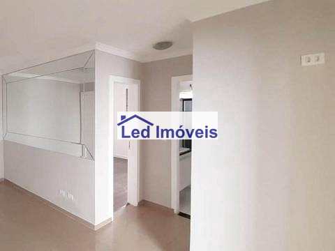 Apartamento à venda com 2 quartos, 60m² - Foto 2