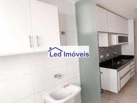 Apartamento à venda com 2 quartos, 60m² - Foto 4