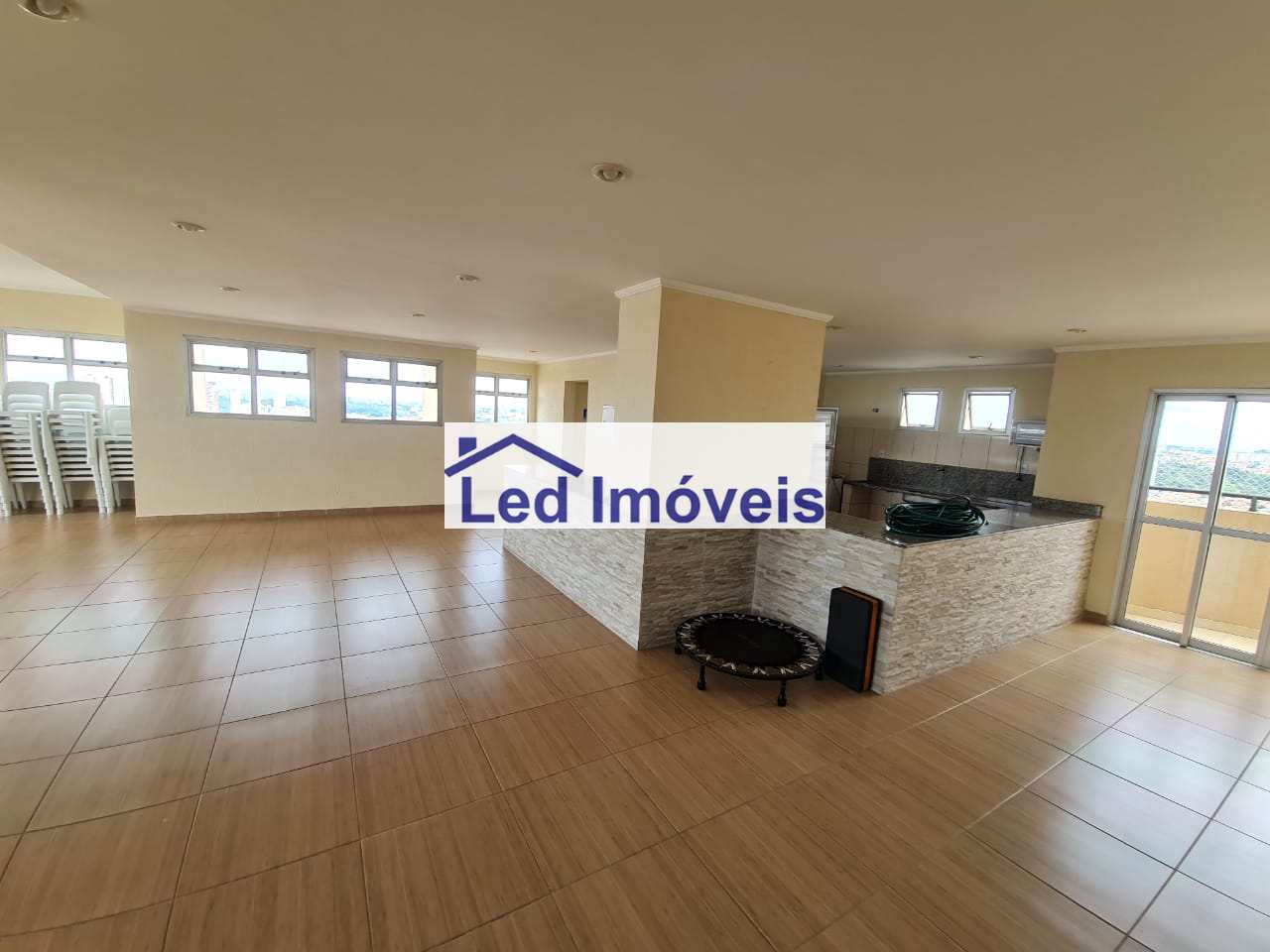 Apartamento à venda com 3 quartos, 75m² - Foto 27