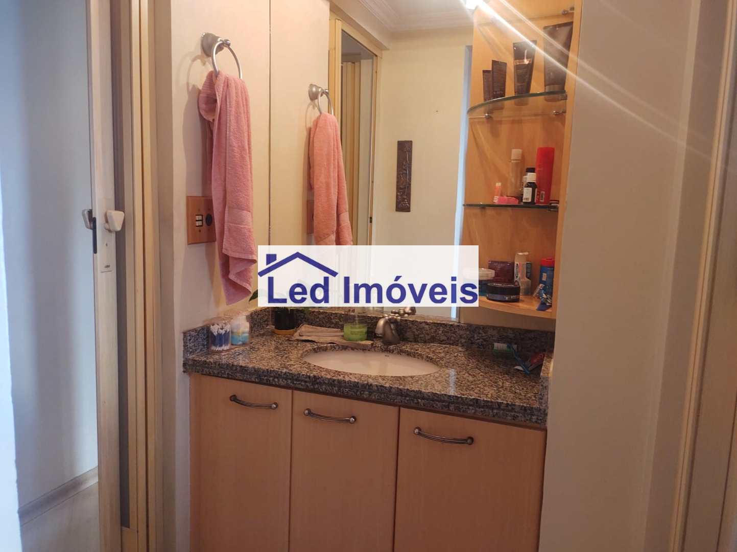 Apartamento à venda com 3 quartos, 75m² - Foto 10