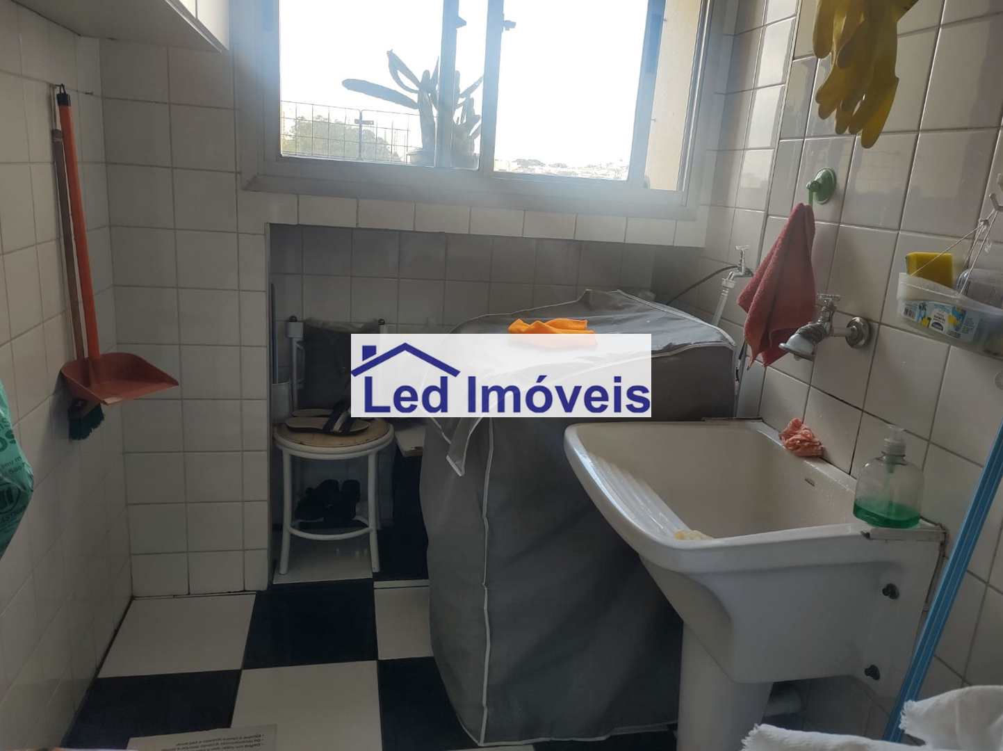 Apartamento à venda com 3 quartos, 75m² - Foto 8