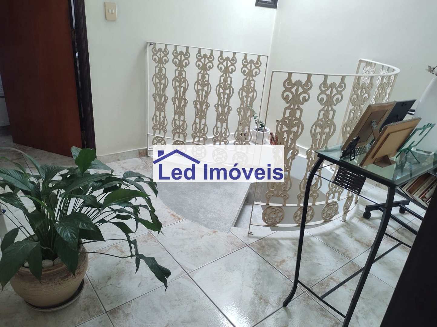 Casa à venda com 4 quartos, 180m² - Foto 7