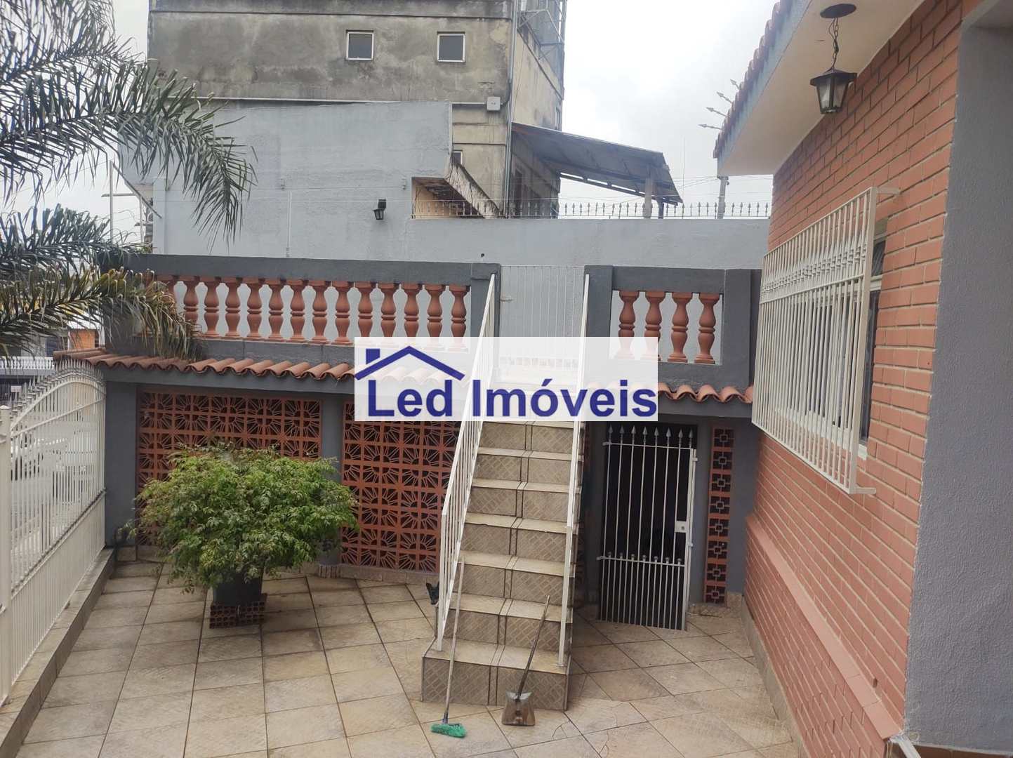 Sobrado à venda com 4 quartos, 150m² - Foto 4