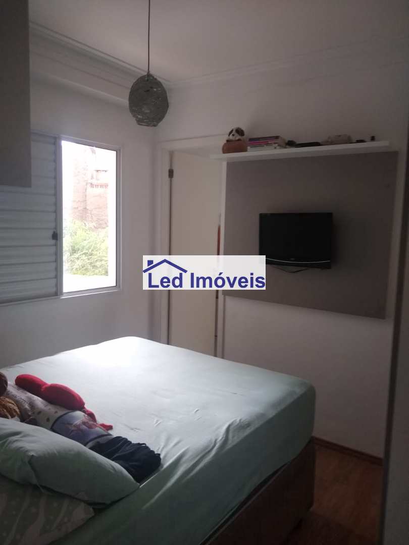 Apartamento à venda com 2 quartos, 60m² - Foto 7