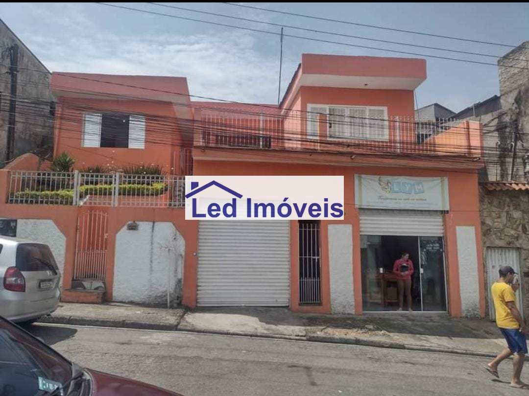 Casa à venda com 2 quartos, 250m² - Foto 1