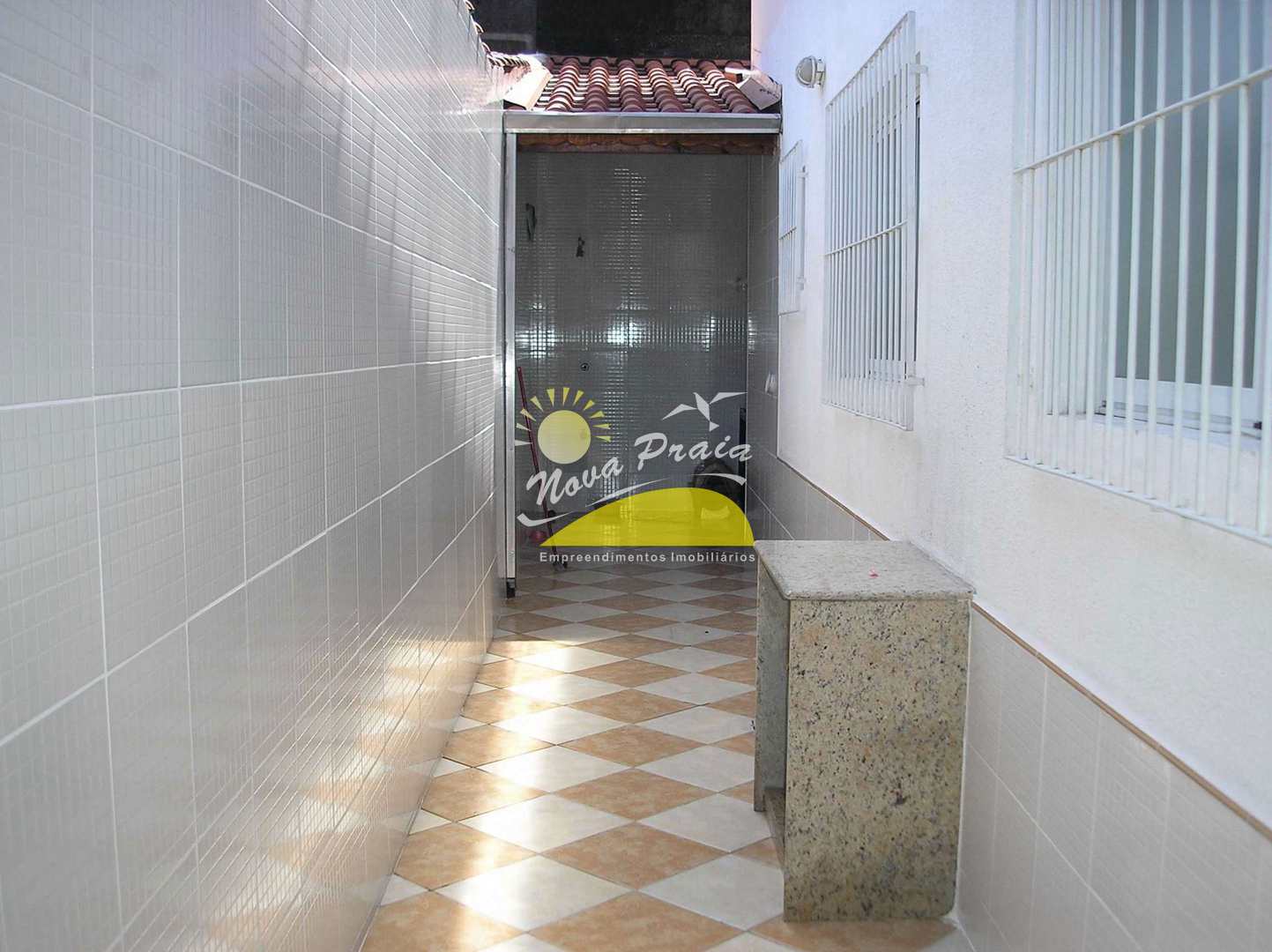 Sobrado à venda com 3 quartos, 100m² - Foto 4