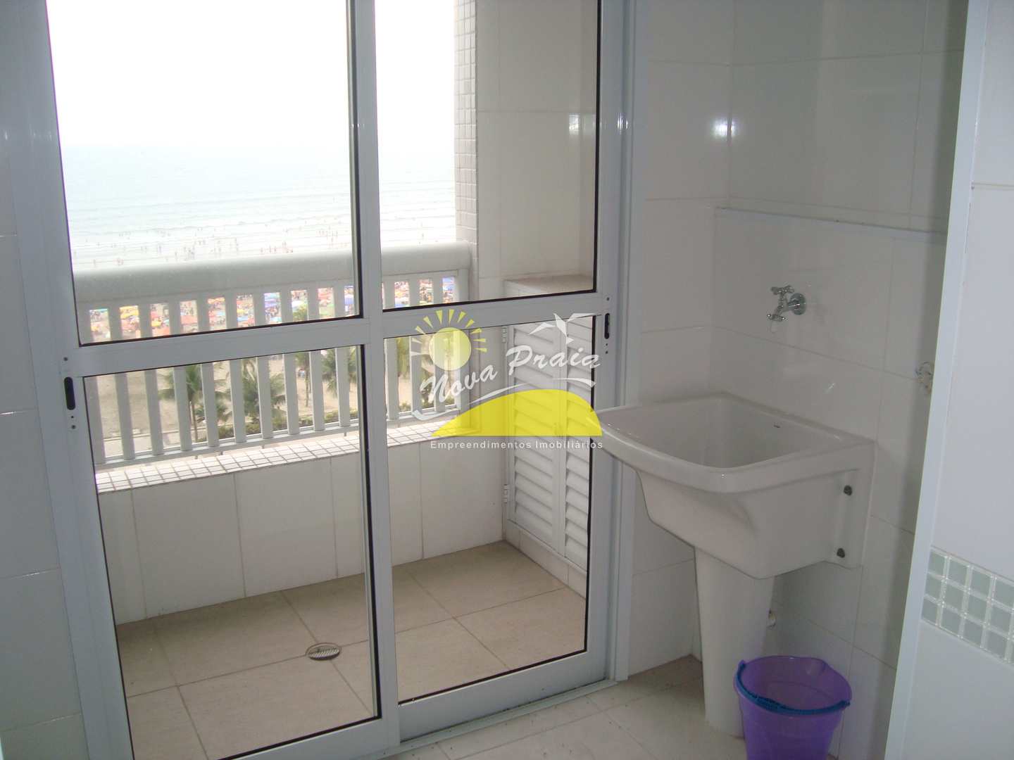 Apartamento à venda com 3 quartos, 131m² - Foto 9