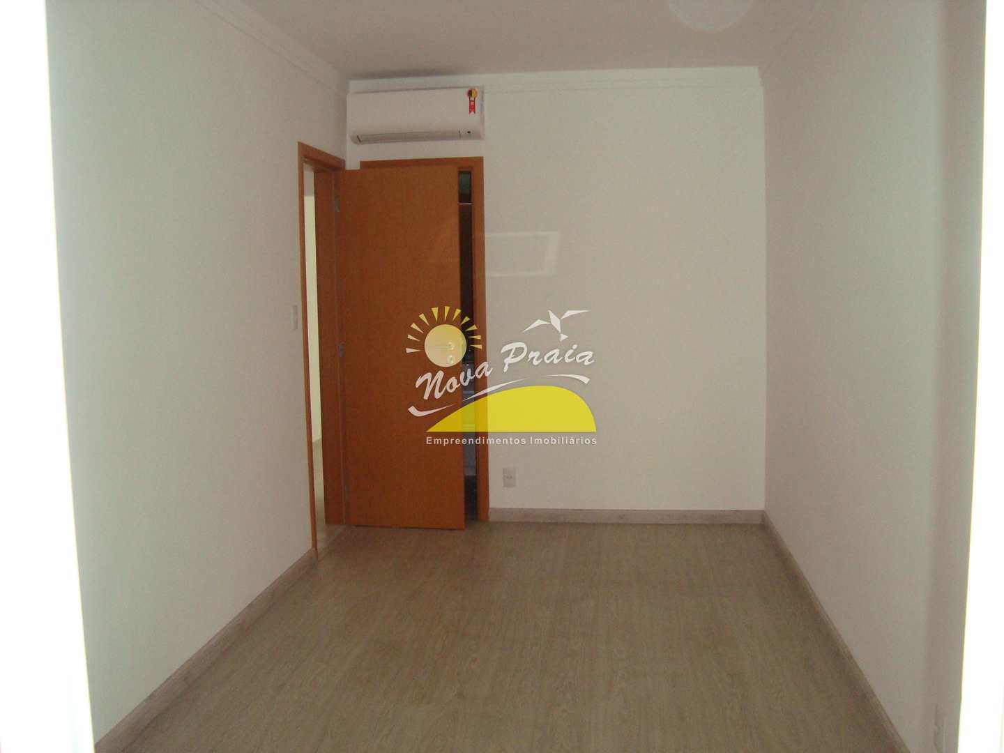 Apartamento à venda com 3 quartos, 131m² - Foto 15