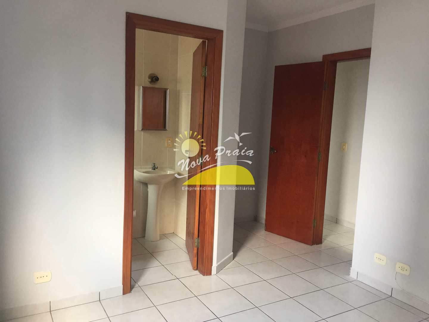 Apartamento à venda com 2 quartos, 75m² - Foto 19