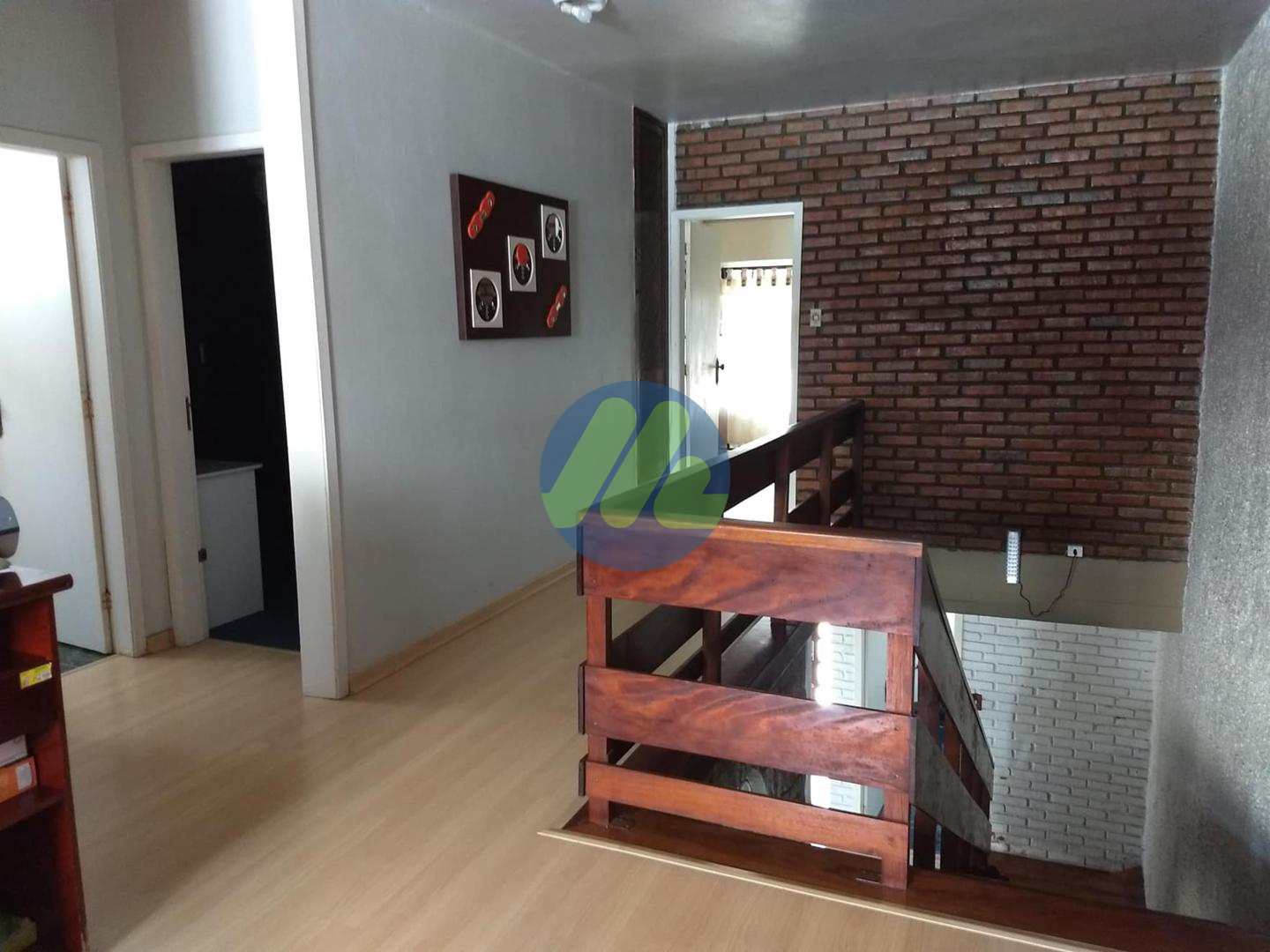 Casa à venda com 3 quartos, 280m² - Foto 1